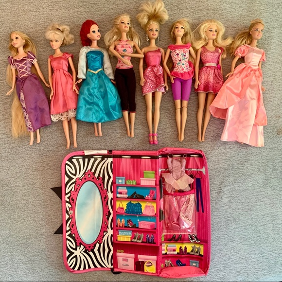 barbie clothes carrier